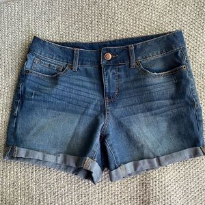 No Boundaries Mid-Rise Shorts